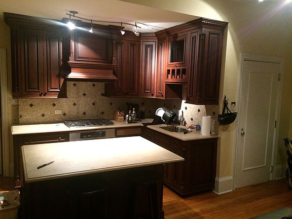 3rd image of 1366 N Dearborn St APT 1C
