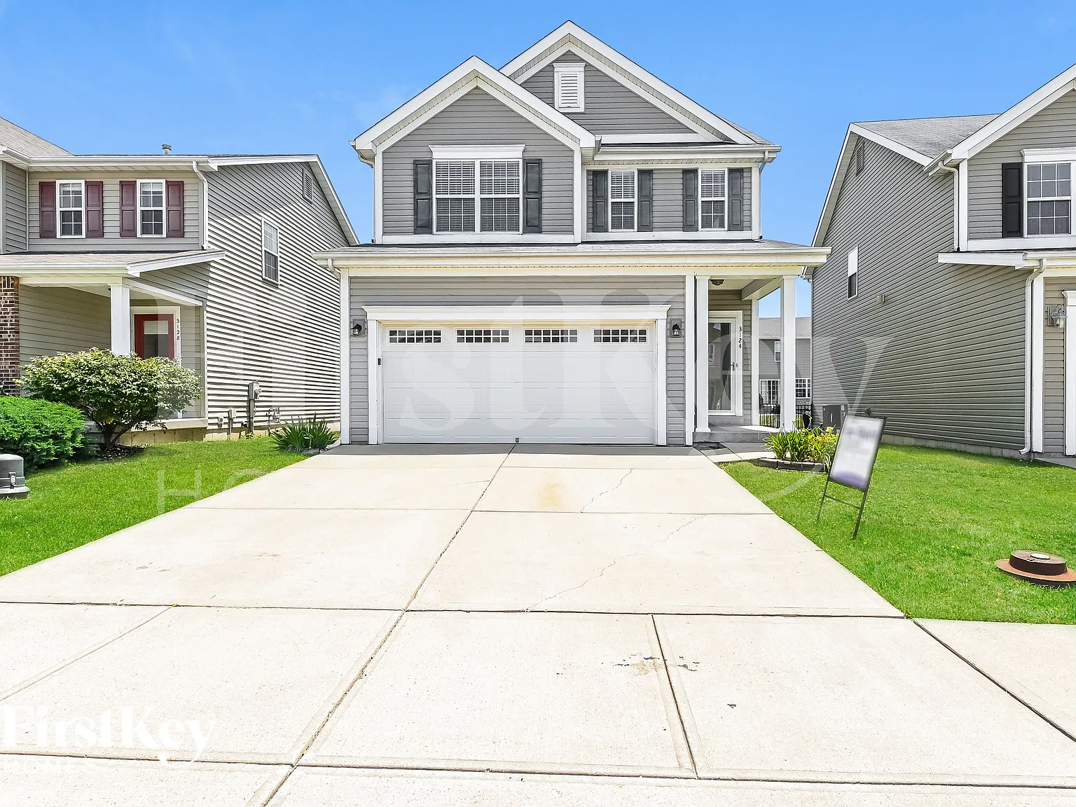 3 bed, 2.5 bath, 1676 sqft, $2,590 — Photo 1