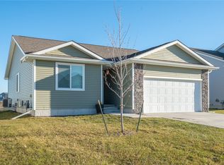1035 Locust St, Waukee, IA 50263