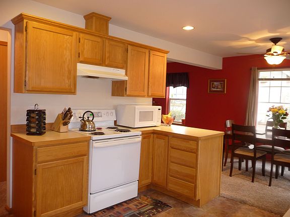 Lots of cupboards!