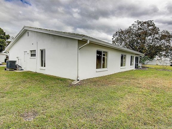 3rd image of 9018 39th Ln N