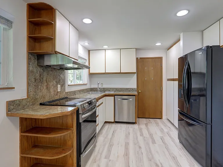8015 NE 143rd St — Photo 7