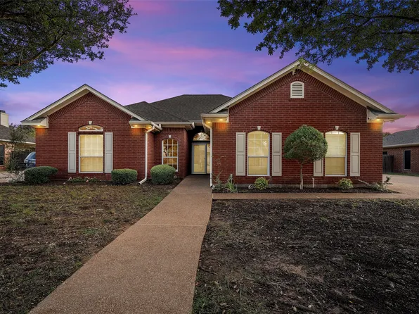 1112 S Haven Dr, Hewitt, TX 76643