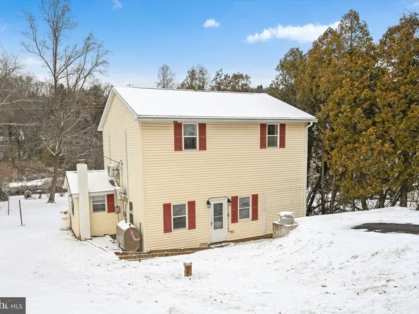 3497 New Holland Rd, Mohnton, PA 19540