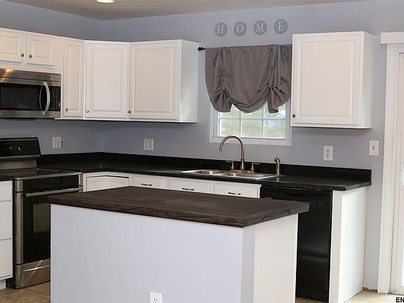 3rd image of 7 Curt Blvd