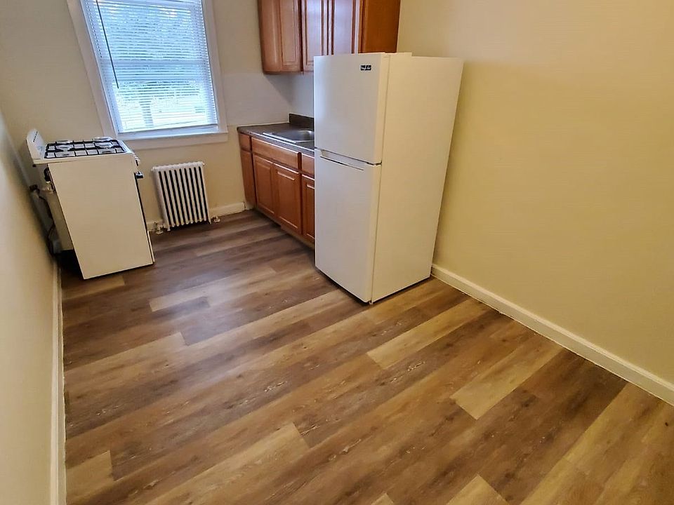 2nd image of 25-45 Civic Sq W #41-21