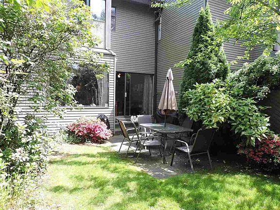 2nd image of 1147 Montroyal Blvd