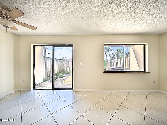5th image of 3254 Sea Oats Cir