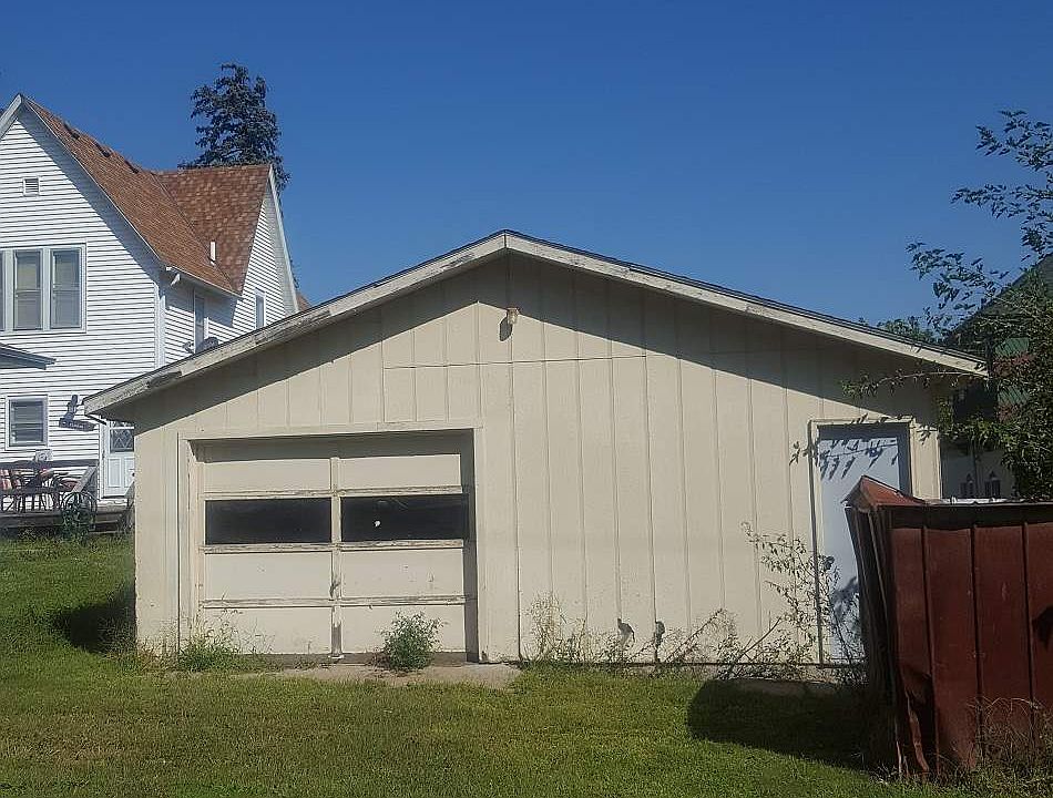 2nd image of 1217 17th St