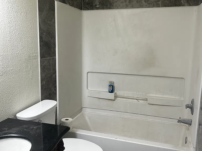 8814 Mission Top — Photo 4