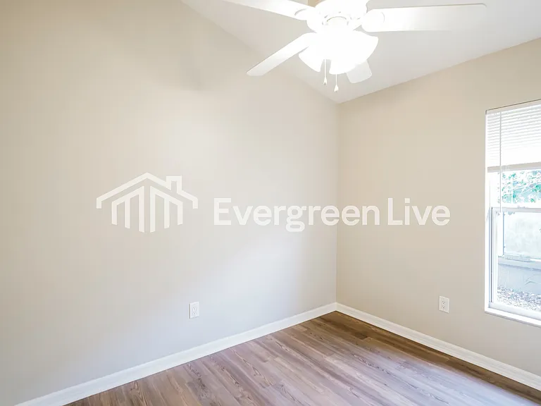 7615 Devonbridge Garden Way — Photo 14