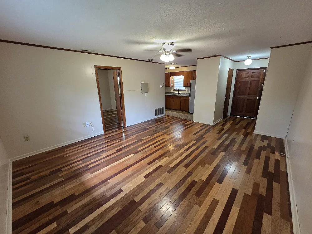 1 bed, 925 sqft, $925 — Photo 3
