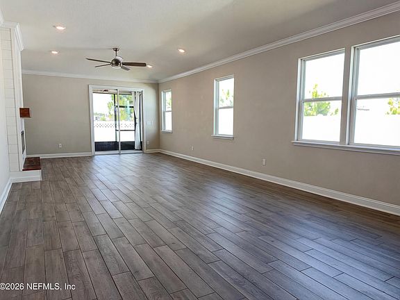 3rd image of 56 THISTLETON Way