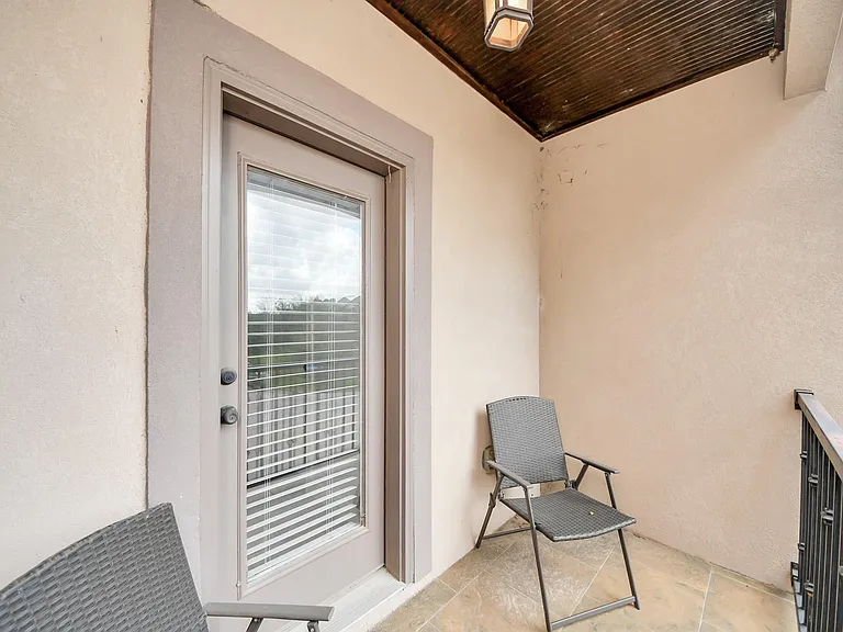 11045 Upland Forest Dr — Photo 29