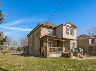 17 Shaw Ave W, Cambridge, ON N3C 1E3