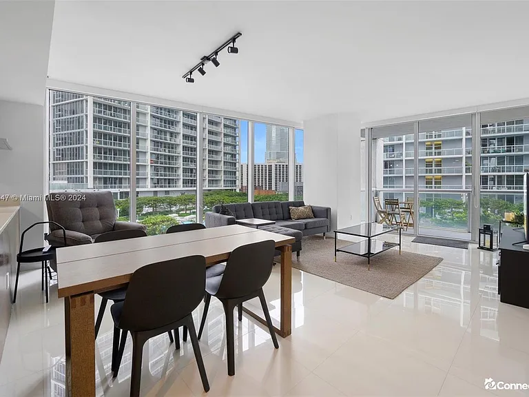 495 Brickell Ave — Photo 7