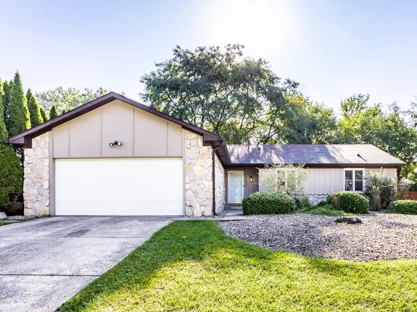 1001 Golf Ln, Indianapolis, IN 46260