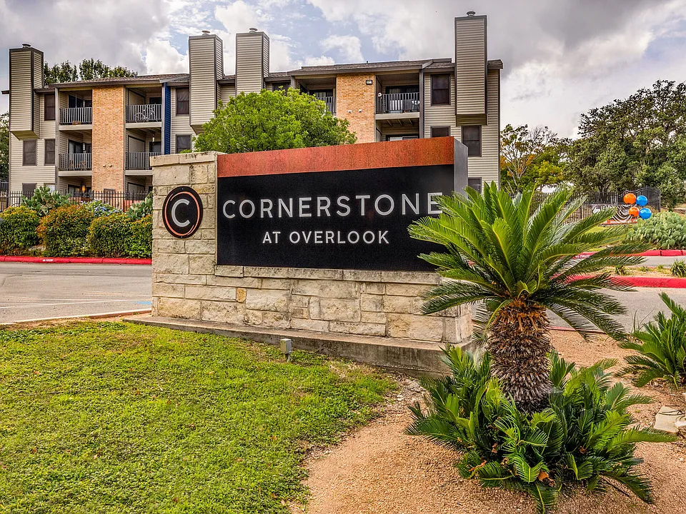 Cornerstone At Overlook