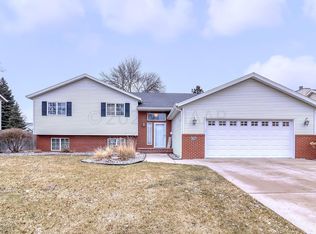 2607 25th Ave S, Fargo, ND 58103