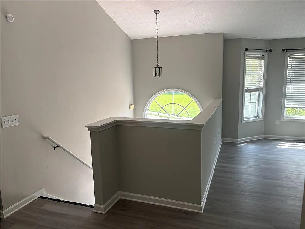 4 bed, 3.0 bath, 1616 sqft, $1,850 — Photo 4