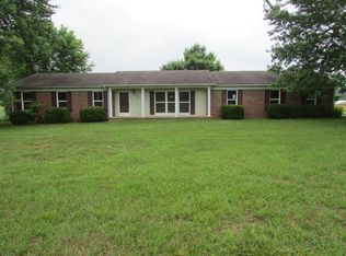 1515 Howe Valley Rd, Cecilia, KY 42724