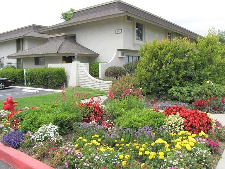 Cedar Glen Apartment Homes — Photo 12