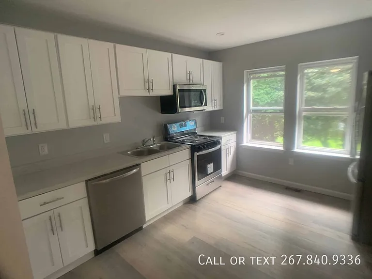 4 Columbia Ave #1DOWN — Photo 35