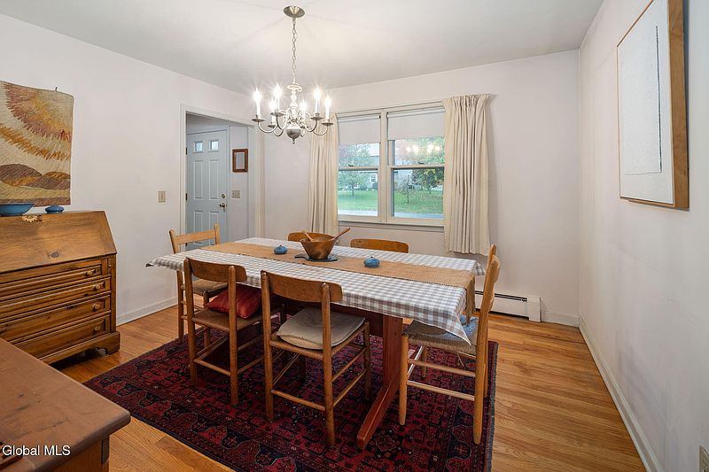 3rd image of 29 Bennett Terrace