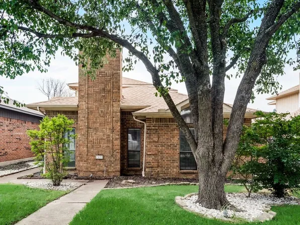 2522 Melissa Ln, Carrollton, TX 75006