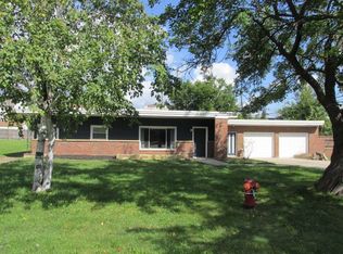 40 Regents Blvd, Troy, MI 48084