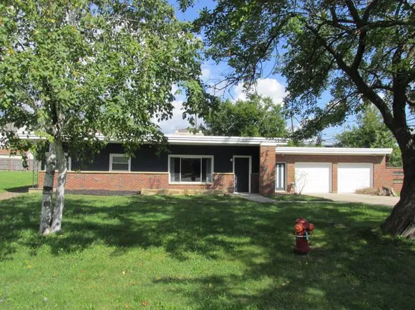 40 Regents Blvd, Troy, MI 48084