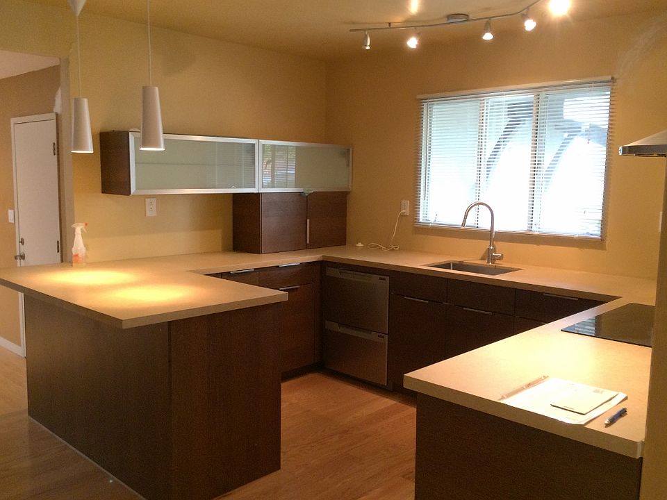 1st image of 3437 Grossmont Dr