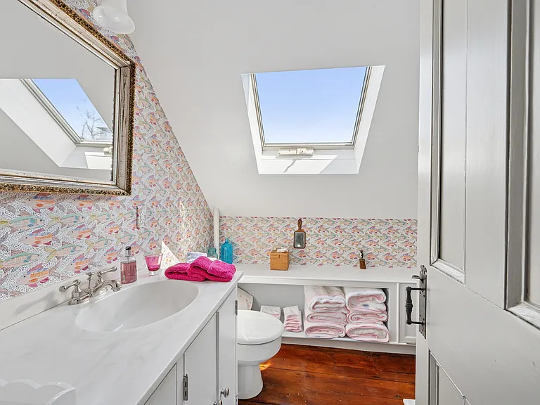 34 Howard St — Photo 14