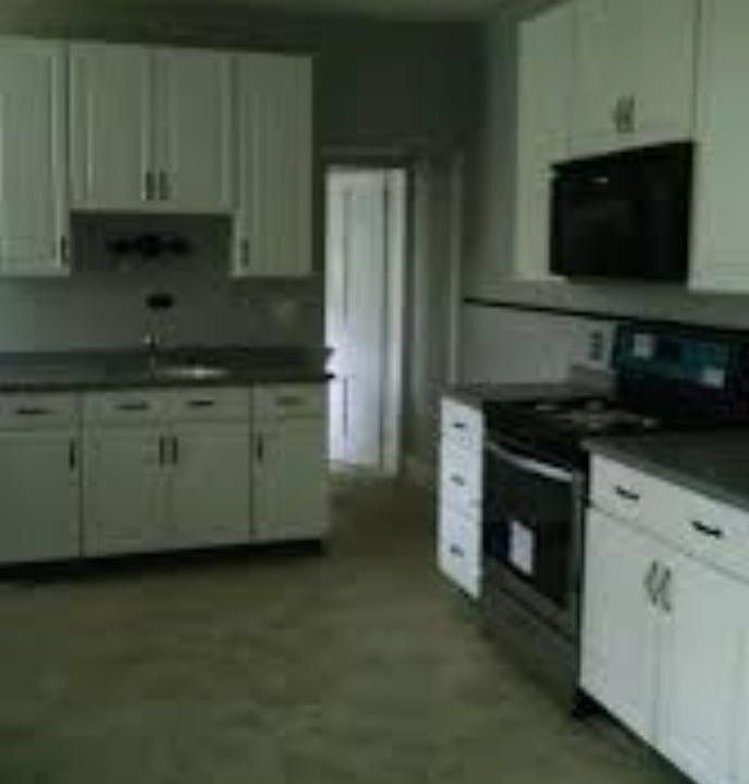 1st image of 218 E Main St