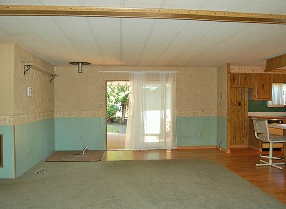 5th image of 12223 123rd St E #72