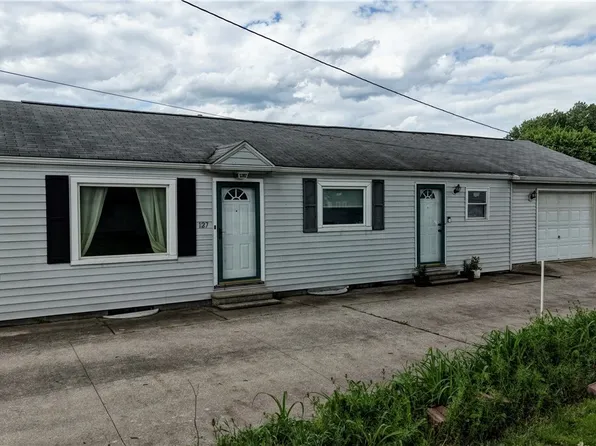 127 7th Dr SW, New Philadelphia, OH 44663