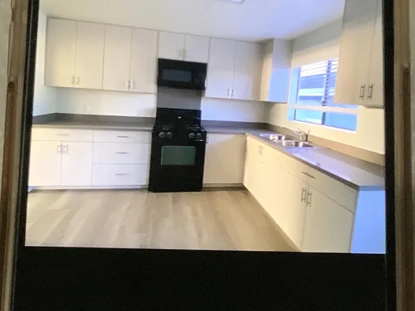 1654 W 205th St APT 4, Torrance, CA 90501