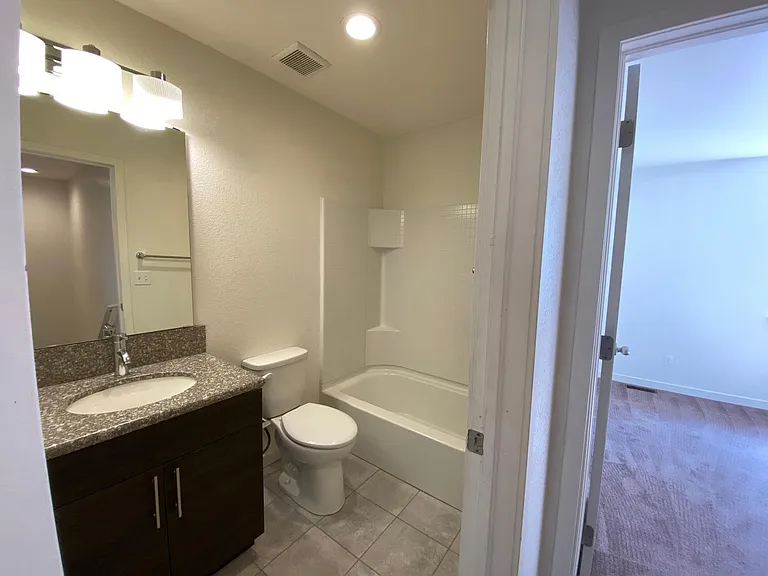 1322 S Coffman St #2 — Photo 3