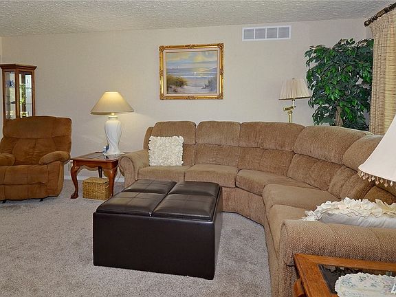 3rd image of 9417 NW 20th Ave