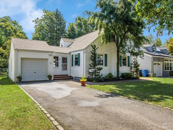 78 Spear St, Metuchen, NJ 08840