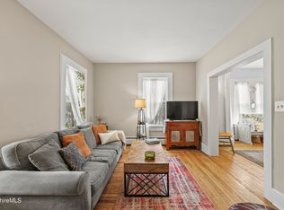 3 Van Schaack Rd, West Stockbridge, MA 01266