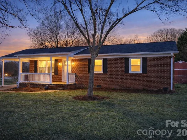 1803 Sulphur Springs Rd, Shelby, NC 28152