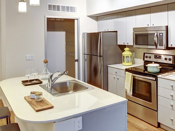 3rd image of 4801 Rainier Ave S APT 636