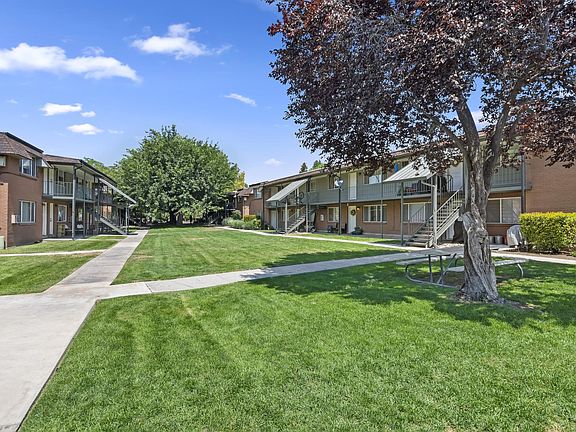 4th image of 1728 E Woodside Dr APT 46