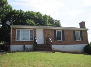 2953 Creekwood Dr, Salem, VA 24153