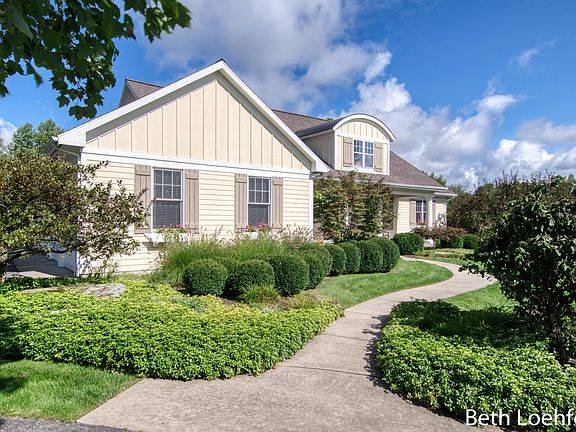 3rd image of 4715 Stiles Creek Dr NE