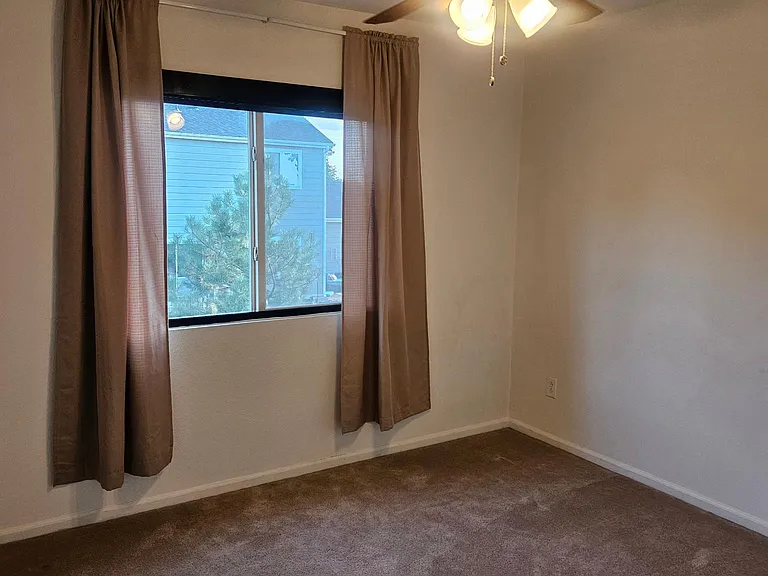 440 Andrew Dr — Photo 13