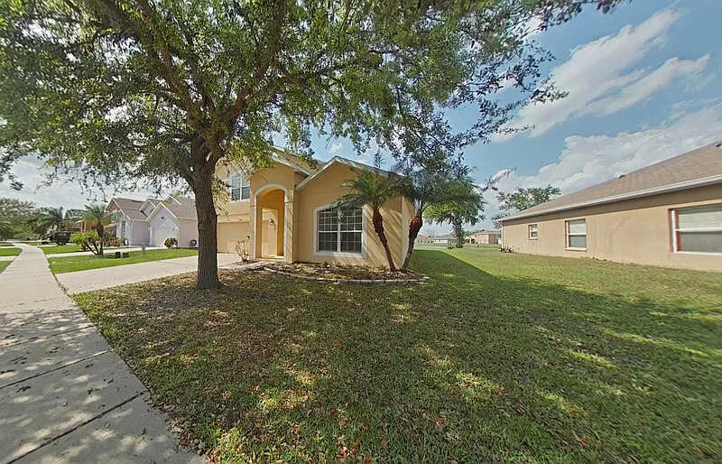 4 bed, 2.5 bath, 2840 sqft, $2,250 — Photo 3