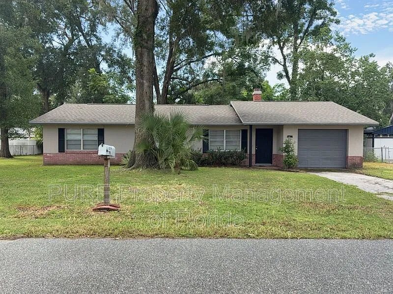 3 bed, 2.0 bath, 1144 sqft, $1,650 — Photo 1