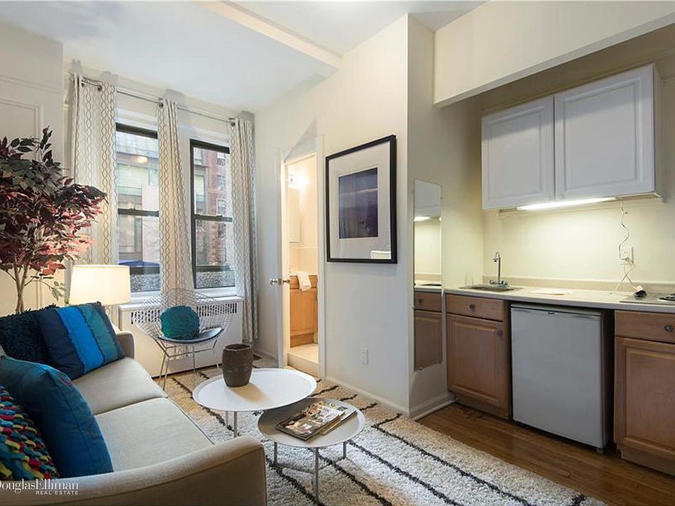 1st image of 157-163 E 72nd St #1K